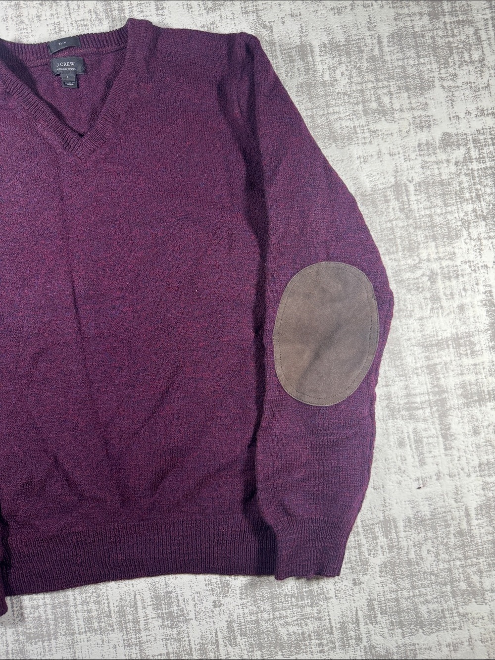 J. Crew Slim “MERINO WOOL” Elbow Patch V-Neck Sweater Maroon size L 22X19.5PTP - Picture 4 of 6